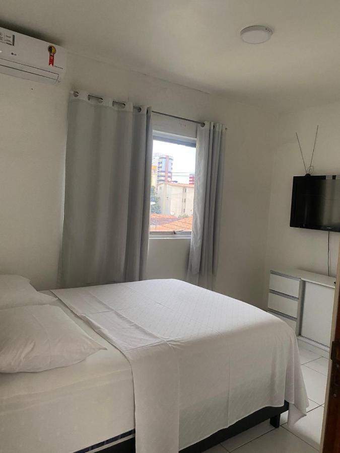 Apto Na Ponta Verde, Proximo A Pontos Turisticos E As Belas Praias De Apartment *